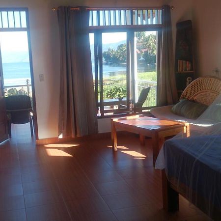 Bed and Breakfast Toba Sunset Tuk Tuk Esterno foto