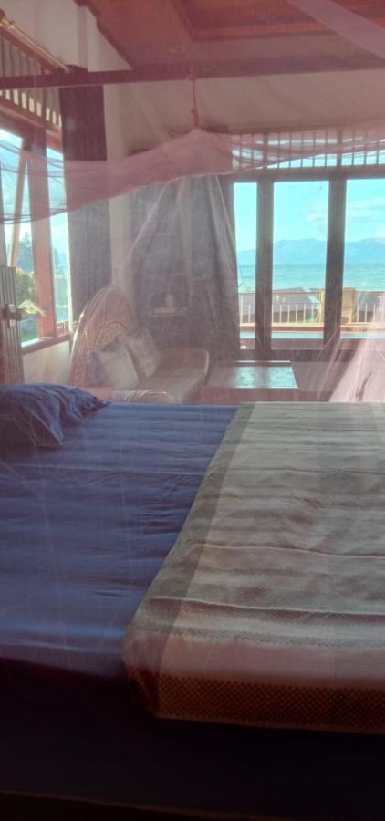 Bed and Breakfast Toba Sunset Tuk Tuk Esterno foto